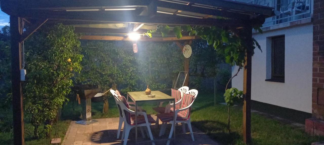 Ket Puli Vendeghaz Apartment Bekescsaba Luaran gambar